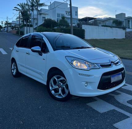 CITROËN C3 1.6 EXCLUSIVE 16V FLEX 4P AUTOMÁTICO CITROËN C3 1.6 EXCLUSIVE 16V FLEX 4P AUTOMÁTICO
